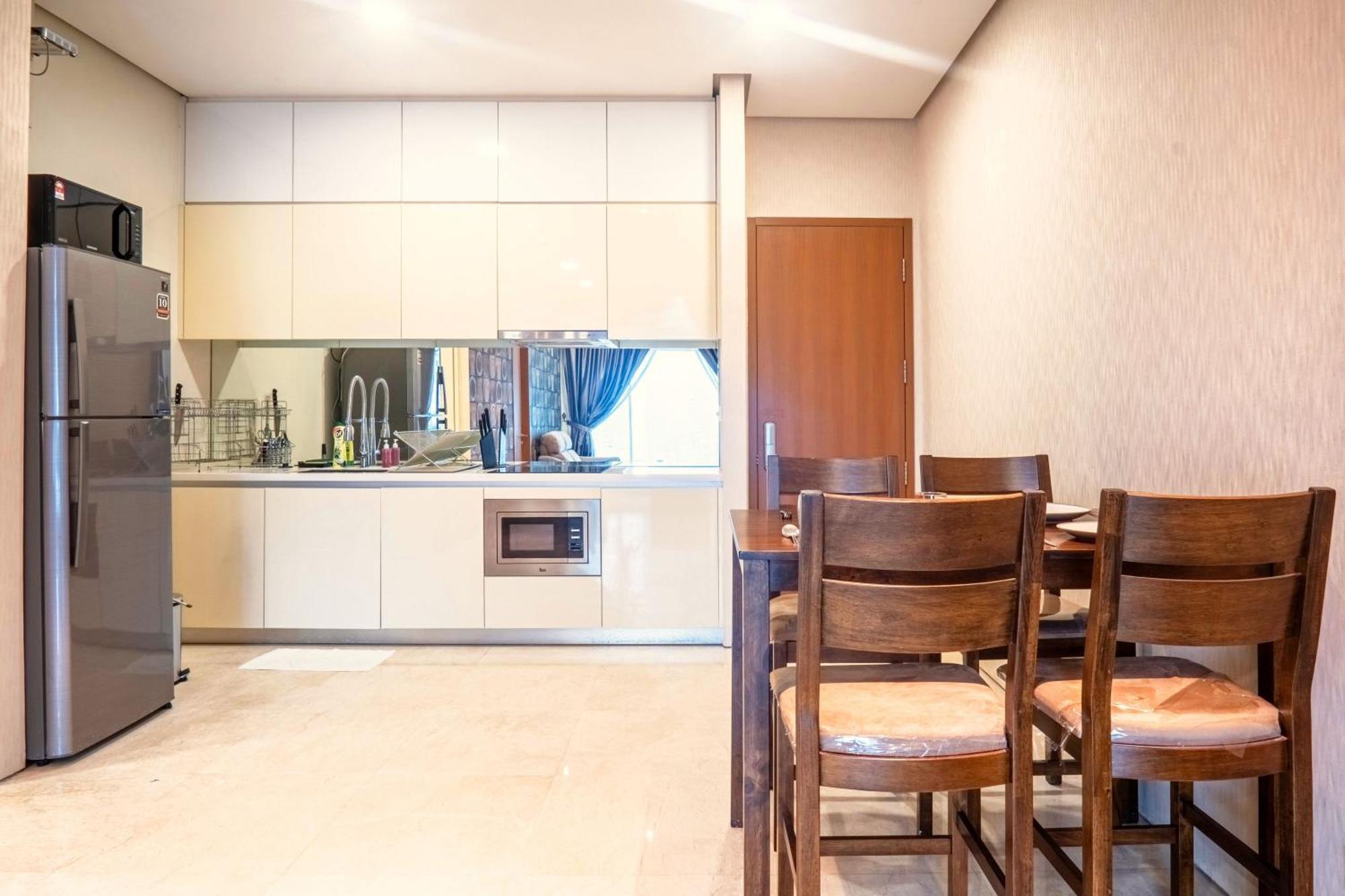 Soho Suites Klcc By Airhost Куала Лумпур Екстериор снимка