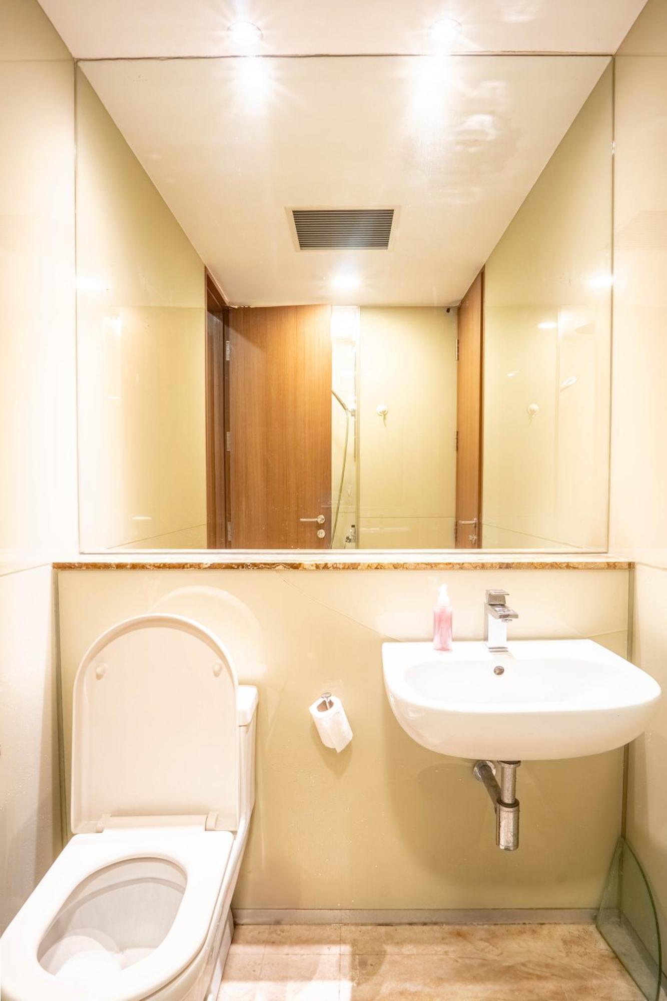 Soho Suites Klcc By Airhost Куала Лумпур Екстериор снимка