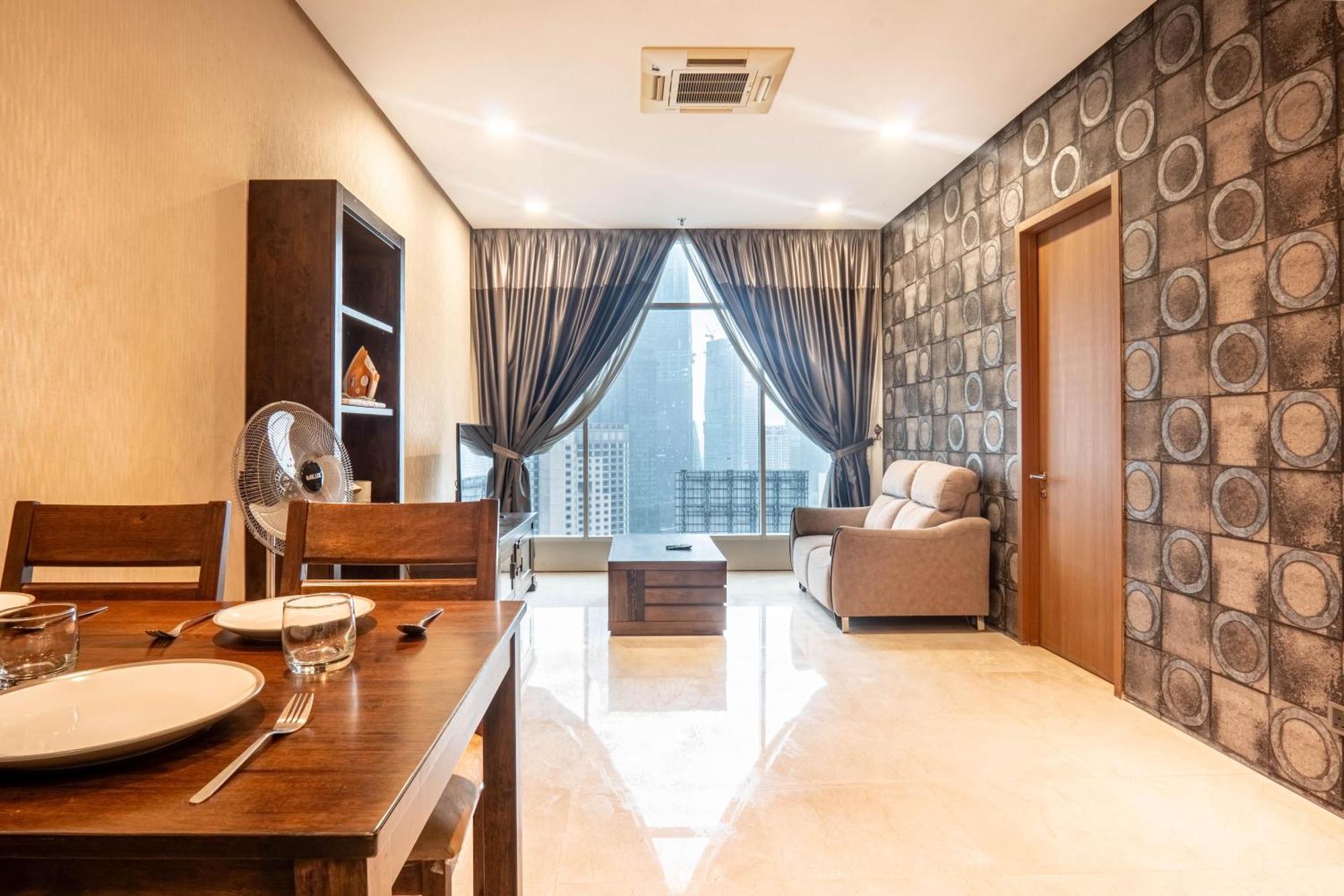 Soho Suites Klcc By Airhost Куала Лумпур Екстериор снимка