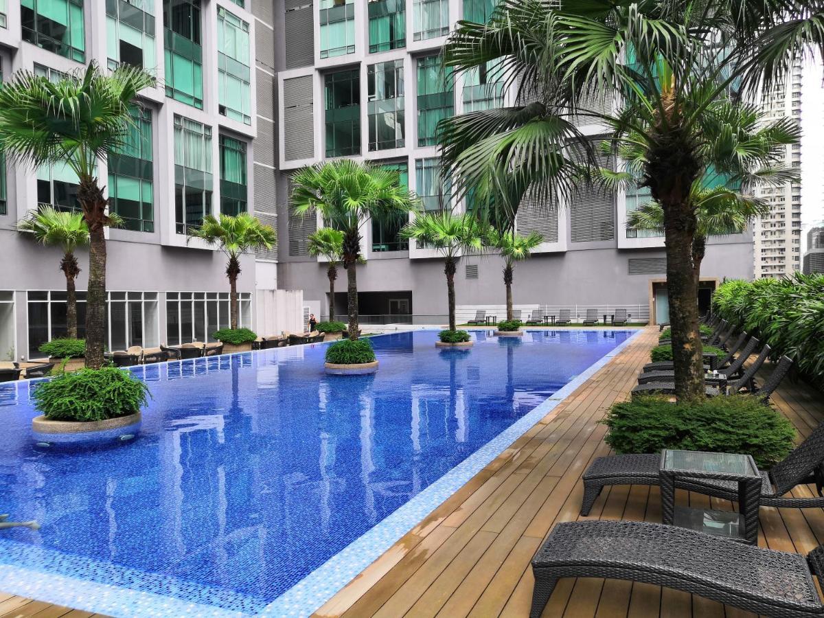 Soho Suites Klcc By Airhost Куала Лумпур Екстериор снимка